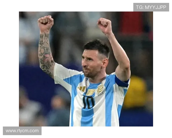 全球著名足球明星球衣品牌背后的故事与影响力分析